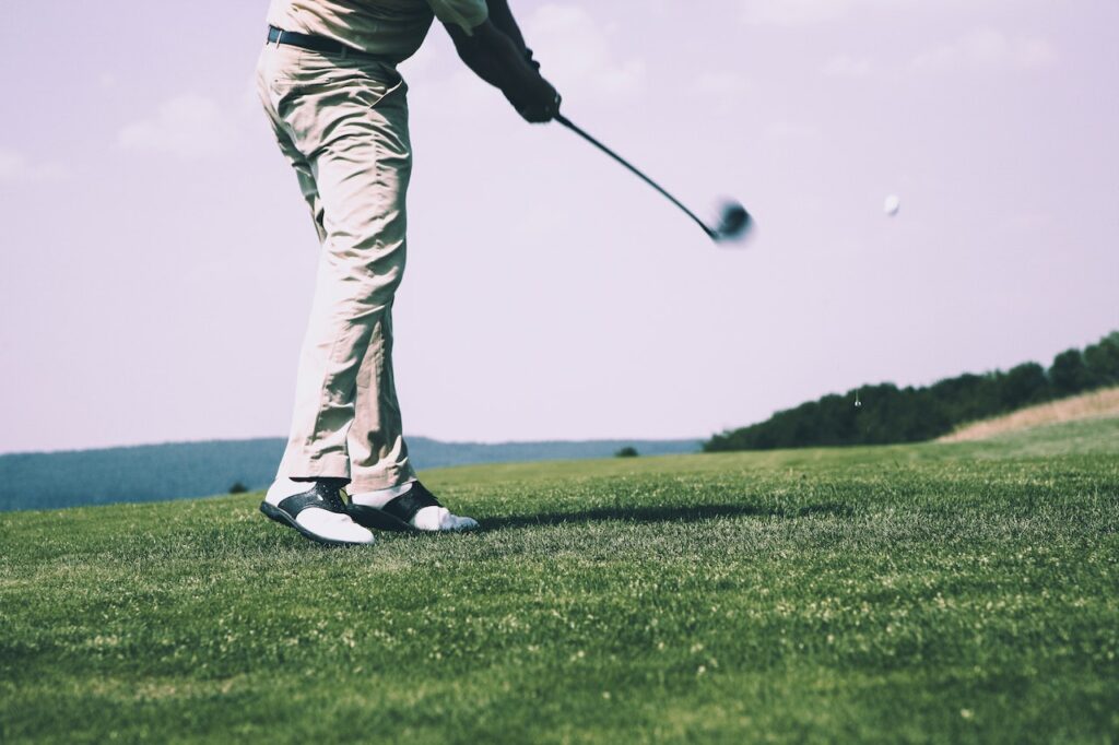 golf lyönti